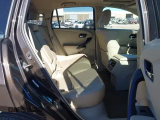 2017 Acura RDX w/Technology Pkg with VIN 5J8TB3H5XHL001791, listed as a IAAI auction lot 41332900 with 120,808 mi miles. Bid and sale history available at carsss.com. Image 8.