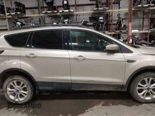 2017 Ford Escape SE with VIN 1FMCU9GDXHUB17048, listed as a IAAI auction lot 41046226 with 79,415 mi miles. Bid and sale history available at carsss.com. Image 13.