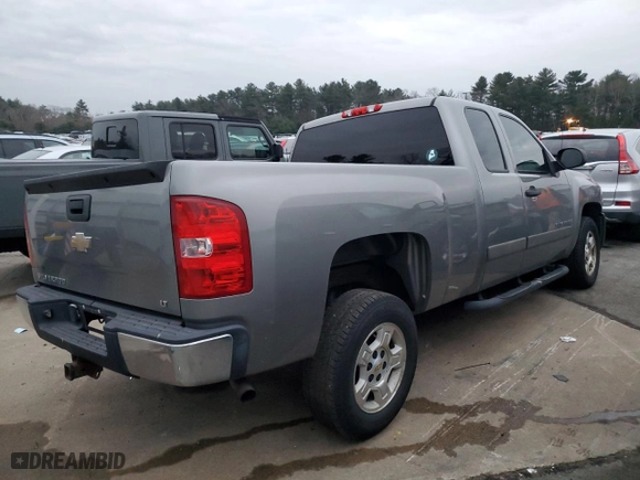 2008 Chevrolet Silverado 1500 LT w/2LT with VIN 2GCEC19J881210019, listed as a Copart auction lot 41699385 with 168,940 mi miles and Salvage Title. Bid and sale history available at carsss.com. Image 3.