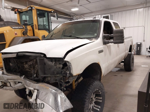 2001 Ford Super Duty F-250 XL with VIN 1FTNW21FX1EA67812, listed as a IAAI auction lot 41380803 with 219,306 mi miles. Bid and sale history available at carsss.com. Image 17.