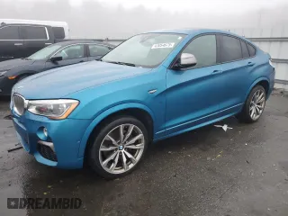 2018 BMW X4 M40i with VIN 5UXXW7C50J0W64652, listed as a Copart auction lot 43054675 with 105,921 mi miles and Salvage Title. Bid and sale history available at carsss.com. Image 1.