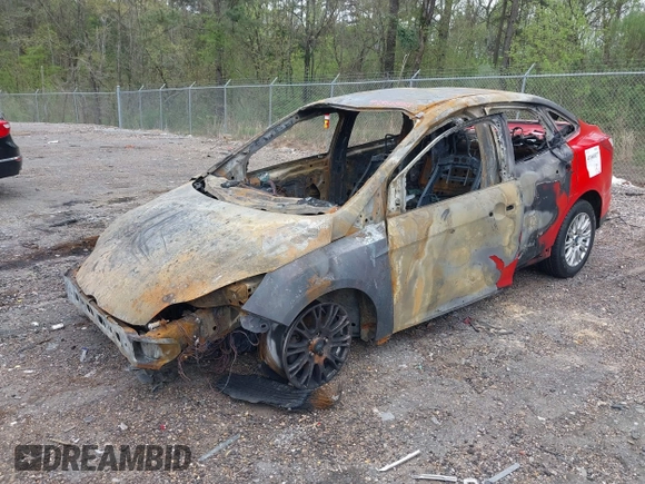 2012 Ford Focus SE with VIN 1FAHP3F20CL333459, listed as a IAAI auction lot 41866827 with Not provided miles and . Bid and sale history available at DreamBid. Image 2.