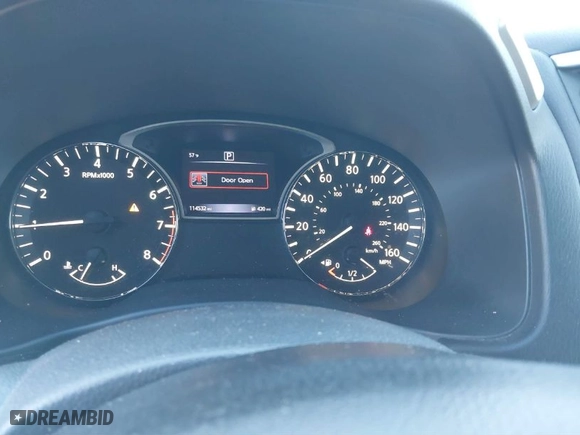 2016 Nissan Pathfinder SL with VIN 5N1AR2MN7GC644109, listed as a IAAI auction lot 40877456 with 114,532 mi miles. Bid and sale history available at carsss.com. Image 7.