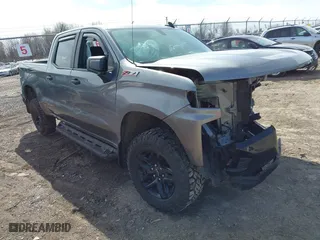 2021 Chevrolet Silverado 1500 Custom Trail Boss with VIN 3GCPYCEH9MG146079, listed as a IAAI auction lot 41794720 with 35,855 mi miles. Bid and sale history available at carsss.com. Image 1.