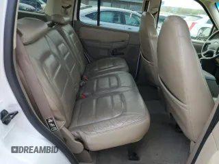 2002 Ford Explorer XLT с VIN 1FMDU63WX2ZB43105, выставлен на аукционе Copart как лот 86786874 с пробегом 128 687 миль миль и Списание • Salvage title. История ставок и продаж доступна на DreamBid. Изображение 11.