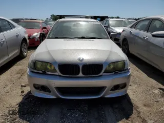 2004 BMW 3 Series 325xi with VIN WBAEU33404PM60151, listed as a Copart auction lot 57120235 with 116,859 mi miles and Salvage title. Bid and sale history available at DreamBid. Image 5.