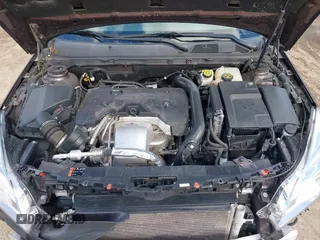 2015 Buick Regal Premium I with VIN 2G4GN5EX8F9169454, listed as a IAAI auction lot 40602572 with 117,407 mi miles. Bid and sale history available at carsss.com. Image 10.