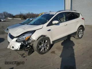 2015 Ford Escape Titanium with VIN 1FMCU9J98FUA48085, listed as a Copart auction lot 53668985 with 205,609 mi miles and Salvage Title. Bid and sale history available at carsss.com. Image 1.