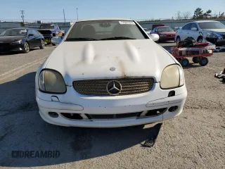 2001 Mercedes-Benz SLK-Class with VIN WDBKK65FX1F207009, listed as a Copart auction lot 77037374 with Not Provided miles and Clean Title. Bid and sale history available at carsss.com. Image 5.