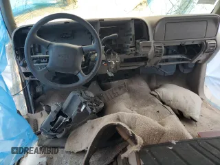 1999 GMC Suburban z VIN 3GKFK16R0XG524193, wystawiony jako Copart lot #49688315 z przebiegiem Nie podano mil oraz Nie do naprawy • Non repairable. Historia ofert i sprzedaży dostępna na DreamBid. Obrazek 8.