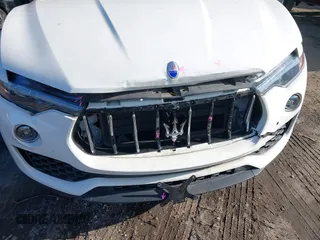 2017 Maserati Levante S z VIN ZN661YUA2HX262919, wystawiony jako IAAI lot #41243382 z przebiegiem 24 293 mil mil oraz . Historia ofert i sprzedaży dostępna na DreamBid. Obrazek 6.