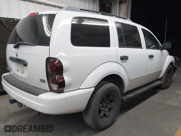 2005 Dodge Durango SLT z VIN 1D4HD48D75F519320, wystawiony jako IAAI lot #42380006 z przebiegiem 84 625 mil mil oraz . Historia ofert i sprzedaży dostępna na DreamBid. Obrazek 4.