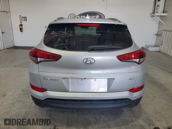 2018 Hyundai Tucson SEL with VIN KM8J3CA49JU608135, listed as a Copart auction lot 52736635 with 100,992 mi miles and Clean title. Bid and sale history available at DreamBid. Image 6.