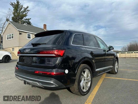 2021 Audi Q7 Premium Plus with VIN WA1LJAF78MD032627, listed as a Copart auction lot 50009015 with 128,942 mi miles and Clean title. Bid and sale history available at DreamBid. Image 3.