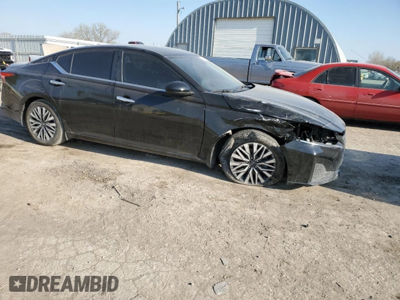 2023 Nissan Altima SV z VIN 1N4BL4DV2PN314023, wystawiony jako Copart lot #51906505 z przebiegiem 52 125 mil mil oraz Szkoda całkowita • Salvage title. Historia ofert i sprzedaży dostępna na DreamBid. Obrazek 4.
