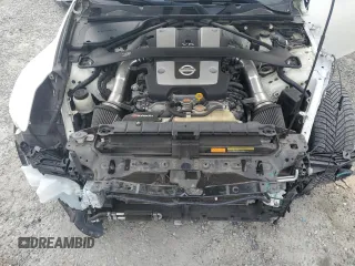 2017 Nissan 370Z z VIN JN1AZ4EH9HM952650, wystawiony jako Copart lot #49354135 z przebiegiem 62 141 mil mil oraz Szkoda całkowita • Salvage title. Historia ofert i sprzedaży dostępna na DreamBid. Obrazek 11.