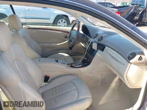 2008 Mercedes-Benz CLK 350 with VIN WDBTJ56H78F239864, listed as a IAAI auction lot 41634421 with 160,664 mi miles and . Bid and sale history available at carsss.com. Image 5.