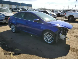2014 Ford Focus Titanium with VIN 1FADP3J25EL304595, listed as a Copart auction lot 49573805 with 82,233 mi miles and Clean Title. Bid and sale history available at carsss.com. Image 4.