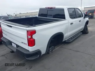 2025 Chevrolet Silverado 1500 with VIN 3GCUKHEL6SG224899, listed as a IAAI auction lot 41828205 with 3,067 mi miles and . Bid and sale history available at DreamBid. Image 4.