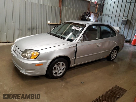 2004 Hyundai Accent GL with VIN KMHCG45C04U544804, listed as a Copart auction lot 72912984 with 121,178 mi miles and Salvage Title. Bid and sale history available at carsss.com. Image 1.