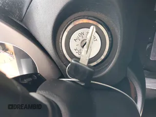 2004 Nissan Murano SE z VIN JN8AZ08W24W329213, wystawiony jako IAAI lot #40451487 z przebiegiem 92 848 mil mil oraz . Historia ofert i sprzedaży dostępna na DreamBid. Obrazek 11.