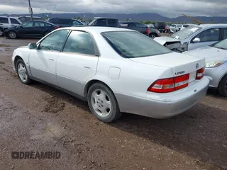 2000 Lexus ES 300 с VIN JT8BF28GXY0265748, выставлен на аукционе IAAI как лот 42394243 с пробегом 225 244 миль миль и . История ставок и продаж доступна на DreamBid. Изображение 3.