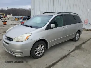 2004 Toyota Sienna XLE with VIN 5TDZA22C24S215695, listed as a Copart auction lot 88263905 with 223,847 mi miles and Clean Title. Bid and sale history available at carsss.com. Image 1.