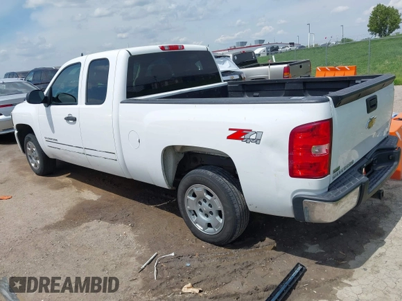 2011 Chevrolet Silverado 1500 LT with VIN 1GCRKSE30BZ169661, listed as a IAAI auction lot 42082818 with 234,384 mi miles and . Bid and sale history available at DreamBid. Image 3.