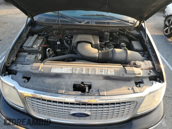 2000 Ford Expedition XLT with VIN 1FMRU15LXYLC15945, listed as a Copart auction lot 81005724 with 84,017 mi miles and Clean Title. Bid and sale history available at carsss.com. Image 12.