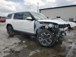 2025 Rivian R1S Adventure z VIN 7PDSGBBA5SN067374, wystawiony jako Copart lot #55279895 z przebiegiem 1 120 mil mil oraz Szkoda całkowita • Salvage title. Historia ofert i sprzedaży dostępna na DreamBid. Obrazek 4.