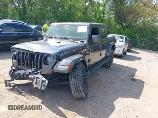 2021 Jeep Gladiator High Altitude z VIN 1C6HJTFG1ML597581, wystawiony jako IAAI lot #42191690 z przebiegiem 47 740 mil mil oraz . Historia ofert i sprzedaży dostępna na DreamBid. Obrazek 17.