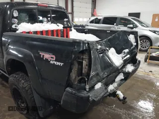 2009 Toyota Tacoma with VIN 3TMLU42N79M027885, listed as a IAAI auction lot 41146330 with 261,832 mi miles and . Bid and sale history available at DreamBid. Image 20.