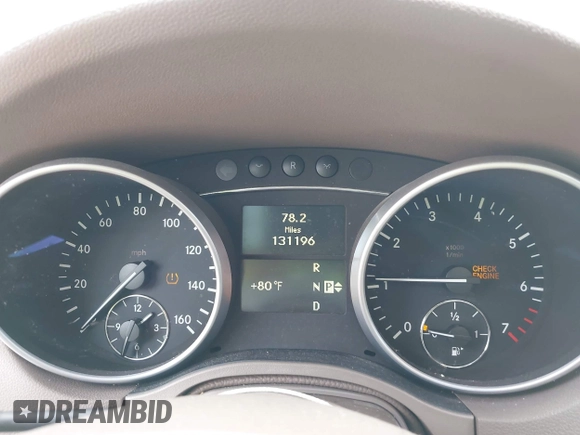 2010 Mercedes-Benz M 350 z VIN 4JGBB5GB7AA616910, wystawiony jako IAAI lot #41948828 z przebiegiem 131 196 mil mil oraz . Historia ofert i sprzedaży dostępna na DreamBid. Obrazek 7.