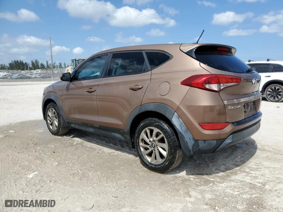 2016 Hyundai Tucson SE with VIN KM8J23A45GU141677, listed as a Copart auction lot 54497625 with 144,018 mi miles and Clean Title. Bid and sale history available at carsss.com. Image 2.
