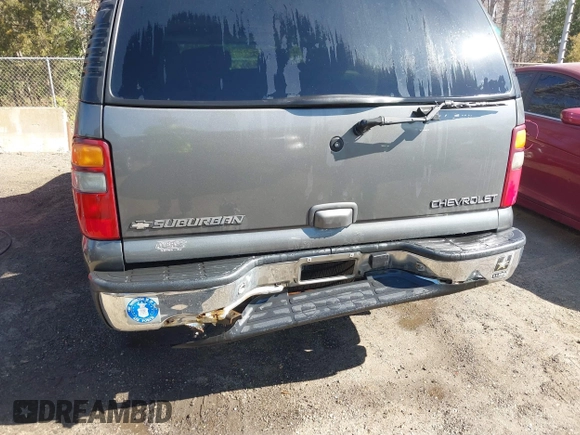 2002 Chevrolet Suburban LS with VIN 1GNFK16Z02J194579, listed as a IAAI auction lot 41753261 with 248,537 mi miles. Bid and sale history available at carsss.com. Image 6.