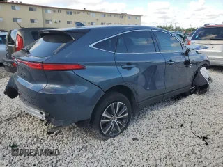 2023 Toyota Venza LE with VIN JTEAAAAH0PJ151318, listed as a Copart auction lot 50808254 with 5,177 mi miles and Salvage Title. Bid and sale history available at carsss.com. Image 3.