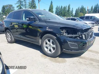 2011 Volvo XC60 3.2L with VIN YV4952DL0B2158352, listed as a IAAI auction lot 42732961 with 121,136 mi miles and . Bid and sale history available at DreamBid. Image 1.
