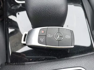2019 Mercedes-Benz A 220 z VIN WDD3G4EB7KW022688, wystawiony jako IAAI lot #42023919 z przebiegiem 59 968 mil mil oraz . Historia ofert i sprzedaży dostępna na DreamBid. Obrazek 11.