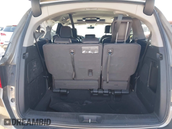 2018 Honda Odyssey Touring с VIN 5FNRL6H80JB010624, выставлен на аукционе IAAI как лот 42306968 с пробегом 107 749 миль миль и . История ставок и продаж доступна на DreamBid. Изображение 17.