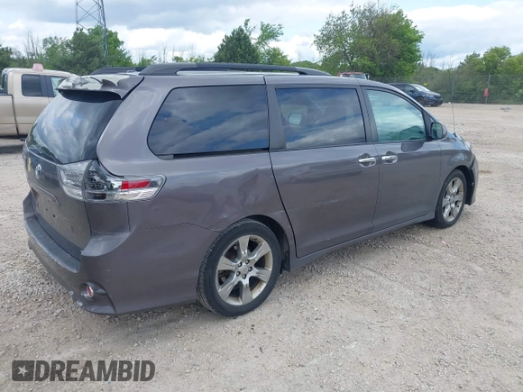 2013 Toyota Sienna SE с VIN 5TDXK3DC4DS362835, выставлен на аукционе IAAI как лот 42471442 с пробегом 122 990 миль миль и . История ставок и продаж доступна на DreamBid. Изображение 17.