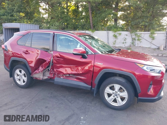2019 Toyota RAV4 Hybrid XLE with VIN 2T3RWRFV8KW024302, listed as a IAAI auction lot 42777287 with 42,413 mi miles and . Bid and sale history available at DreamBid. Image 6.