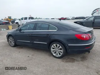 2012 Volkswagen CC Sport z VIN WVWMP7AN9CE536582, wystawiony jako IAAI lot #42295115 z przebiegiem 169 409 mil mil oraz . Historia ofert i sprzedaży dostępna na DreamBid. Obrazek 6.