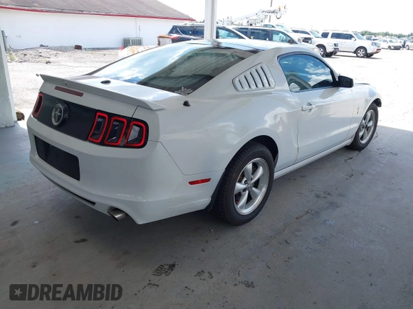 2014 Ford Mustang V6 с VIN 1ZVBP8AMXE5248106, выставлен на аукционе IAAI как лот 42491300 с пробегом 144 587 миль миль и . История ставок и продаж доступна на DreamBid. Изображение 4.