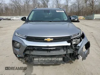 2021 Chevrolet TrailBlazer LT with VIN KL79MRSLXMB043615, listed as a Copart auction lot 47098395 with 33,208 mi miles and Salvage Title. Bid and sale history available at carsss.com. Image 5.