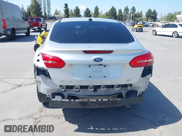 2016 Ford Focus SE with VIN 1FADP3F27GL322186, listed as a IAAI auction lot 42062320 with 131,007 mi miles and . Bid and sale history available at carsss.com. Image 6.