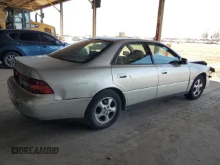 1999 Lexus ES 300 с VIN JT8BF28G9X0233078, выставлен на аукционе Copart как лот 56180915 с пробегом 136 438 миль миль и Списание • Salvage title. История ставок и продаж доступна на DreamBid. Изображение 3.