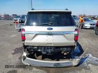 2018 Ford Expedition Limited with VIN 1FMJU1KT6JEA06679, listed as a IAAI auction lot 41675664 with 154,902 mi miles. Bid and sale history available at carsss.com. Image 16.