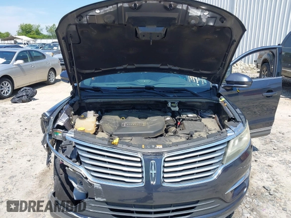 2015 Lincoln MKC z VIN 5LMCJ1A95FUJ18259, wystawiony jako IAAI lot #42294839 z przebiegiem 188 224 mil mil oraz . Historia ofert i sprzedaży dostępna na DreamBid. Obrazek 10.