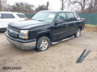2003 Chevrolet Avalanche with VIN 3GNEK13T93G275451, listed as a IAAI auction lot 41875087 with 196,026 mi miles. Bid and sale history available at carsss.com. Image 2.