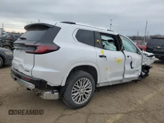 2025 GMC Acadia AWD Denali z VIN 1GKENRRS9SJ149492, wystawiony jako Copart lot #85845504 z przebiegiem Nie podano mil oraz Szkoda całkowita • Salvage title. Historia ofert i sprzedaży dostępna na DreamBid. Obrazek 3.